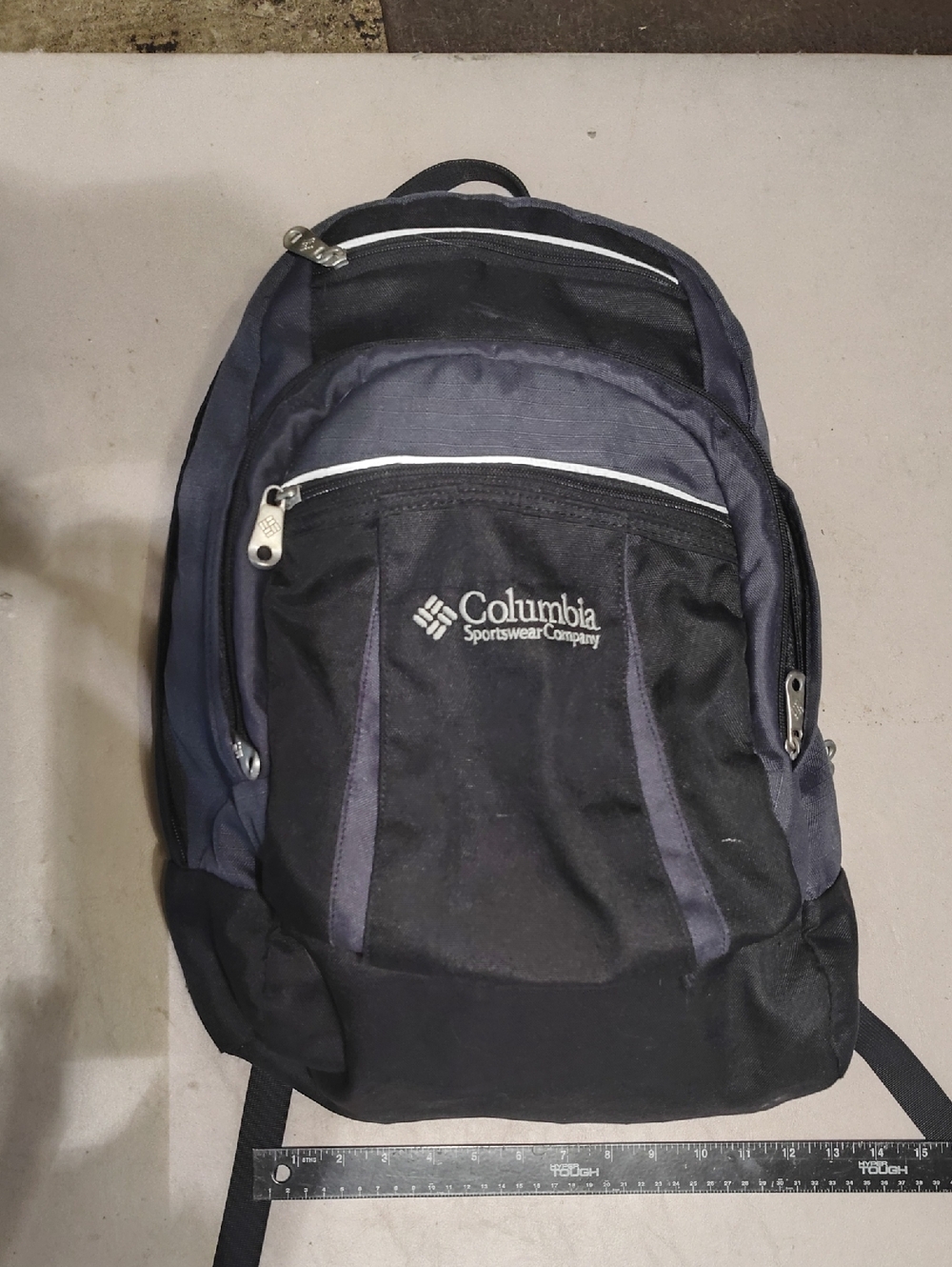 Columbia Men's Black and Dark Blue Backpack
